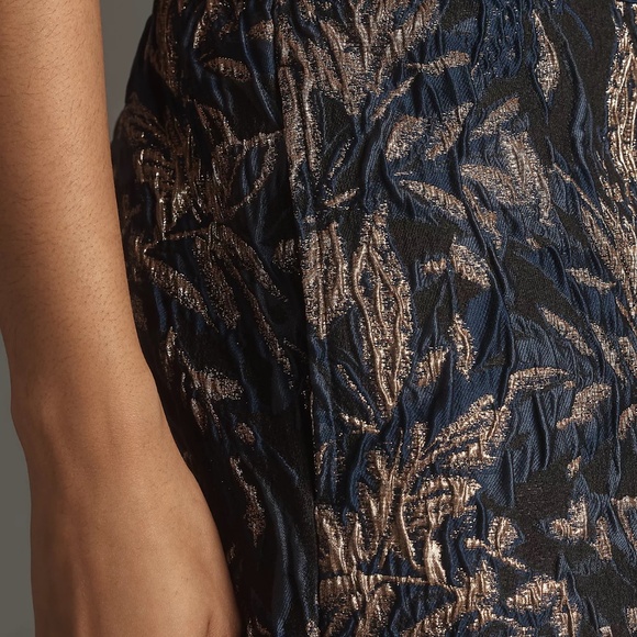 Let me Be Jackie Jacquard Cropped Pants - Picture 4 of 10